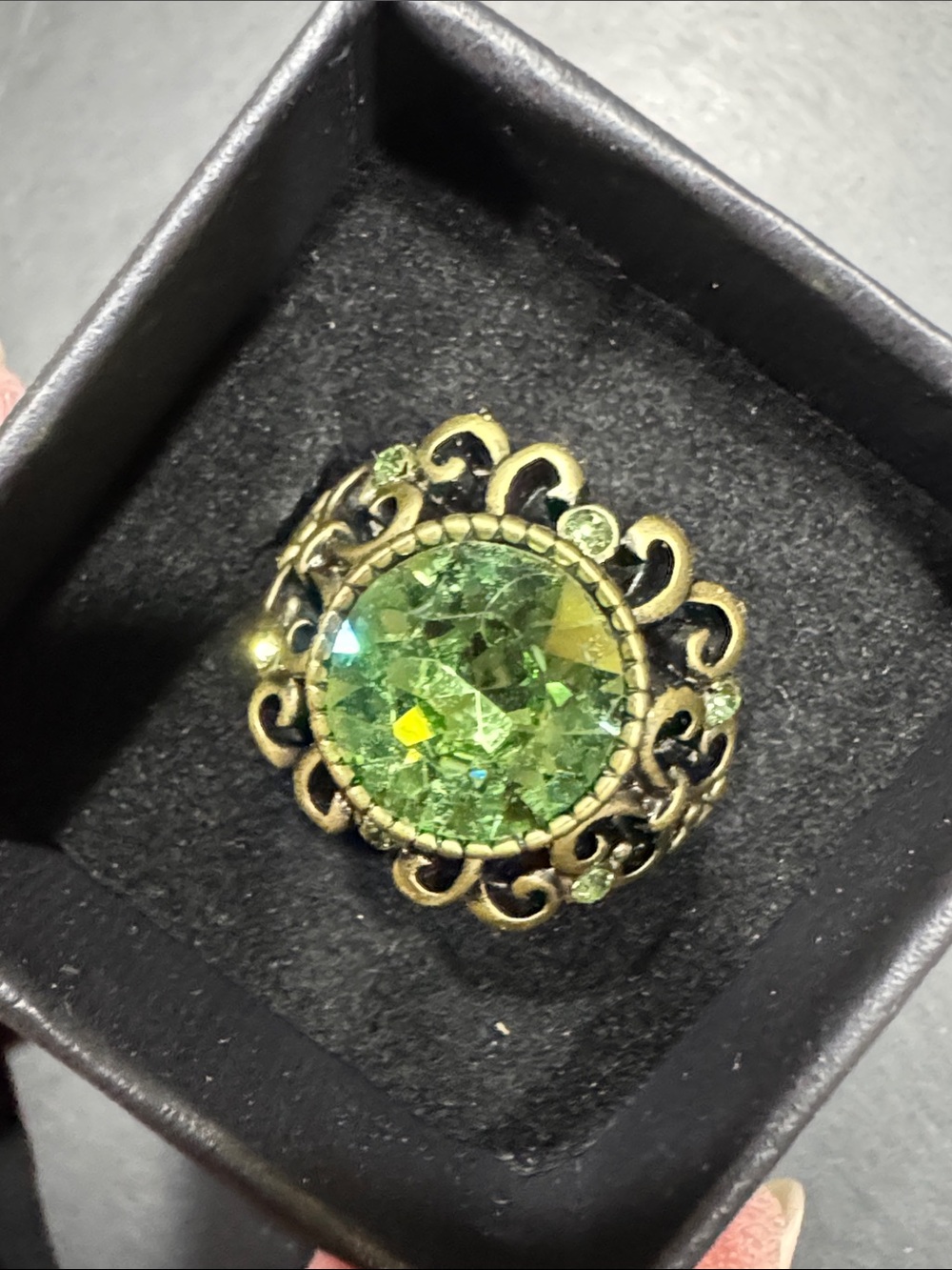 Vintage-Inspired Green Crystal Statement Ring - Green